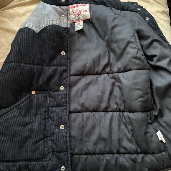 MEN TRUE RELIGION VEST MAKE BEST OFFER - Picture 6 of 6